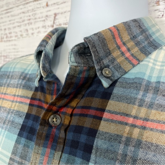 Eddie Bauer Blue Plaid Flannel Button Front Long Sleece Shirt - Picture 3 of 11